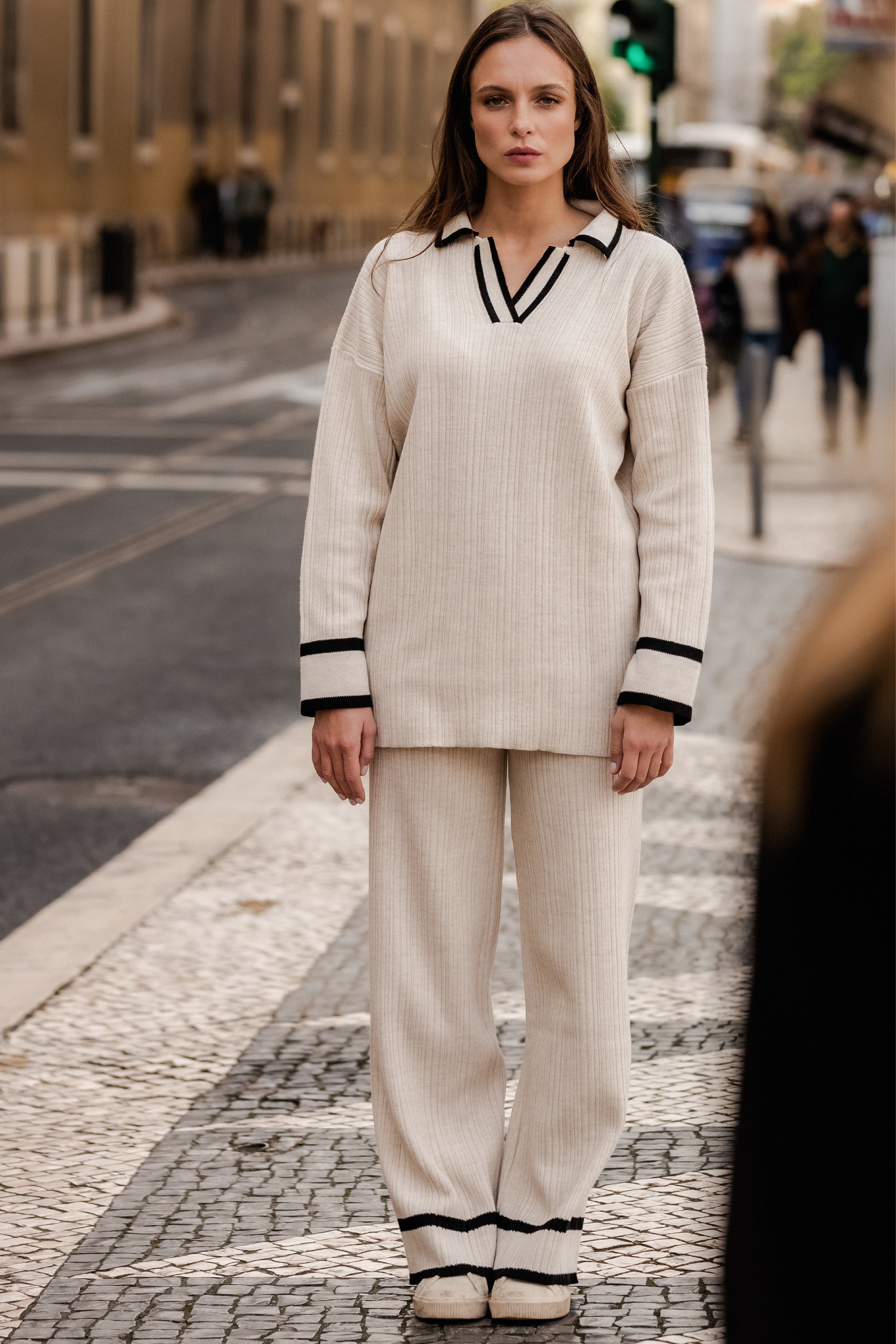 BEIGE COMFY SET