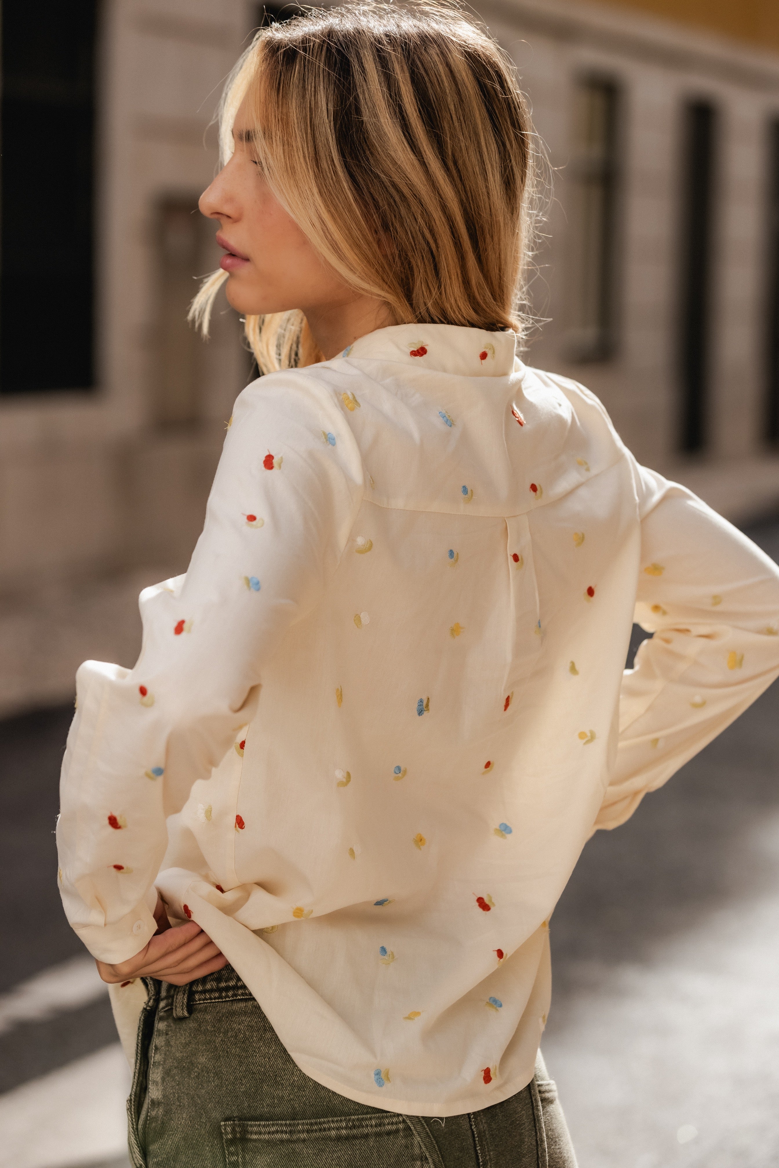 EMBROIDERY COLORFUL FLOWERS BLOUSE