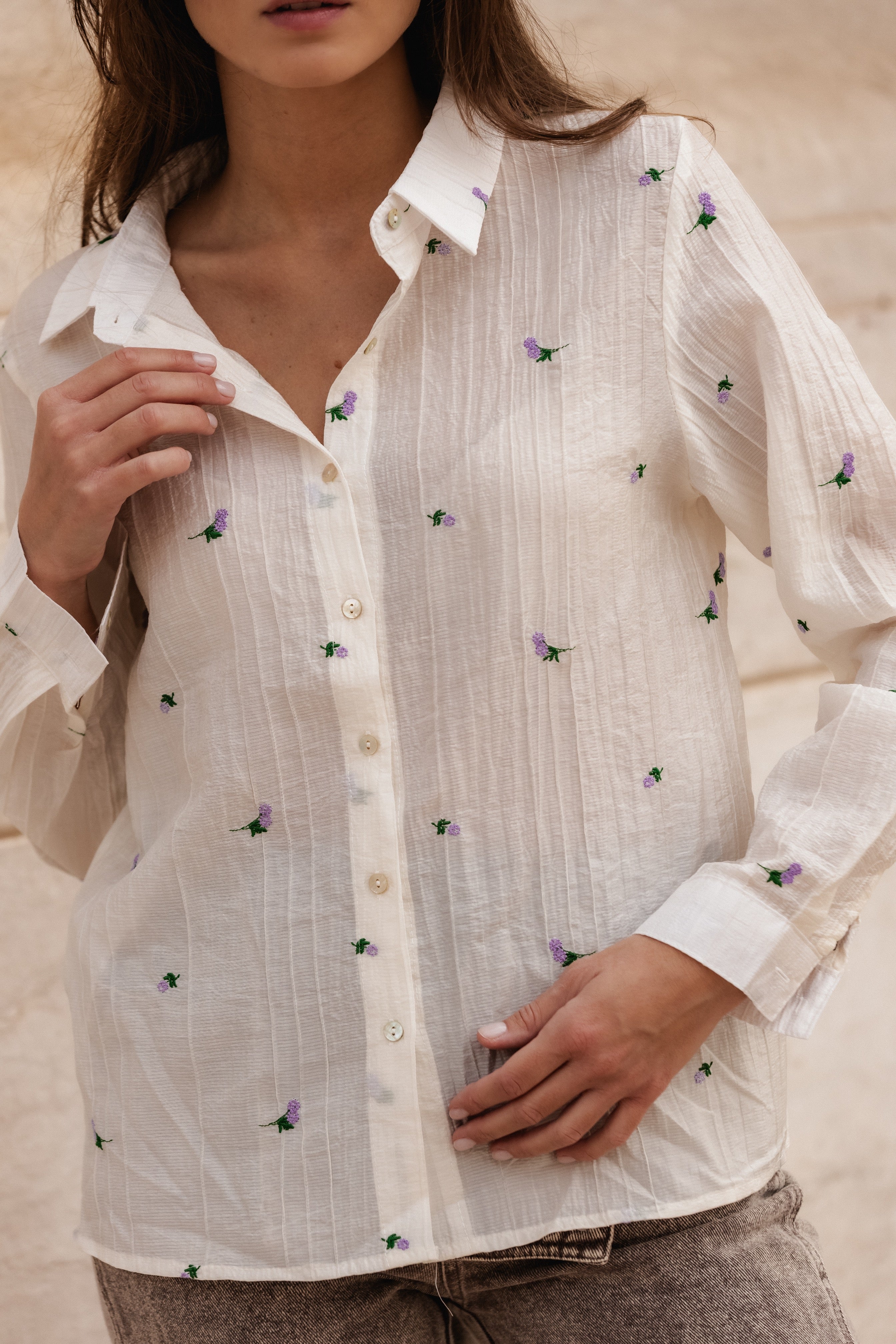 EMBROIDERY LILAC FLOWERS BLOUSE