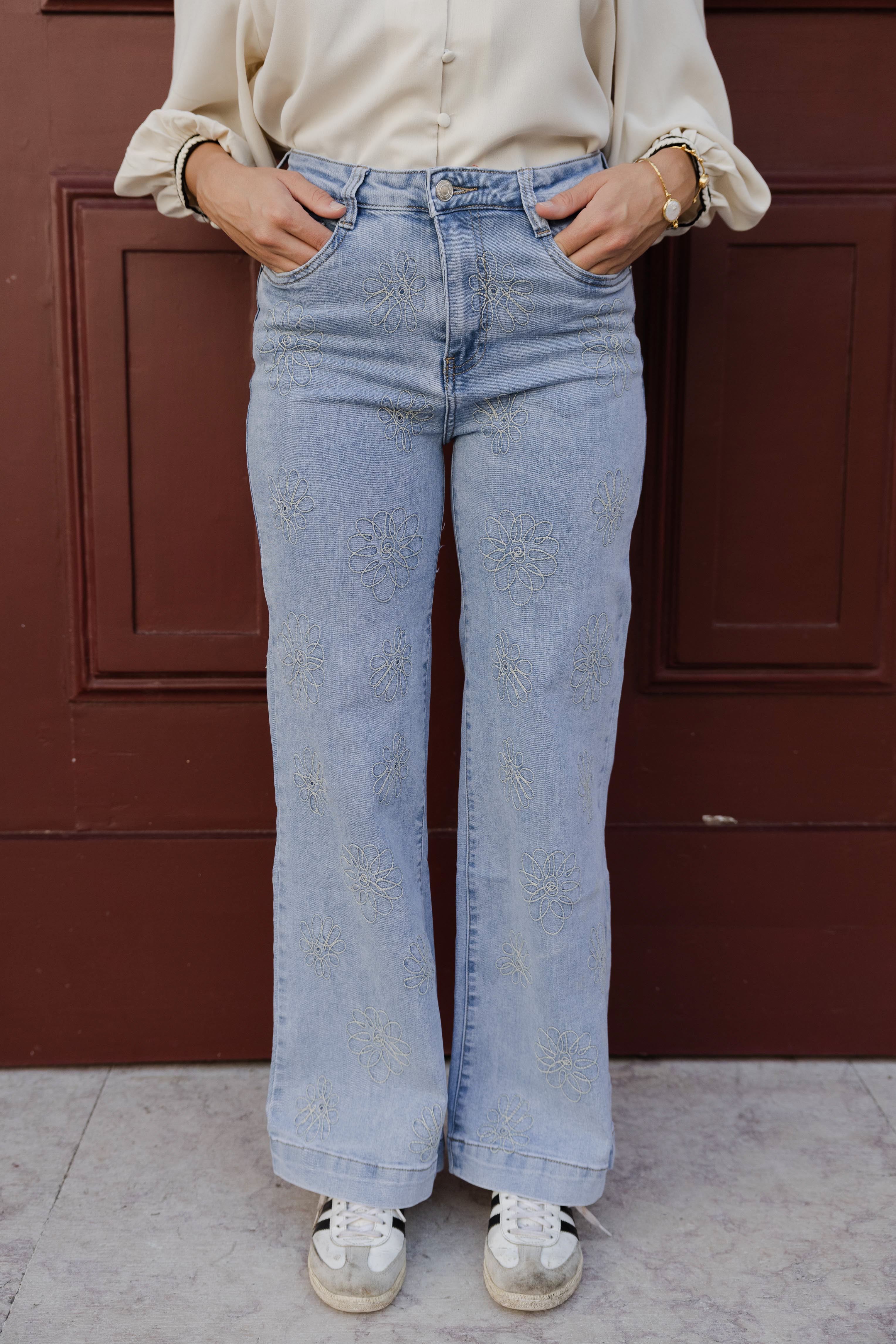 DENIM JEANS - EMBROIDERY FLOWERS