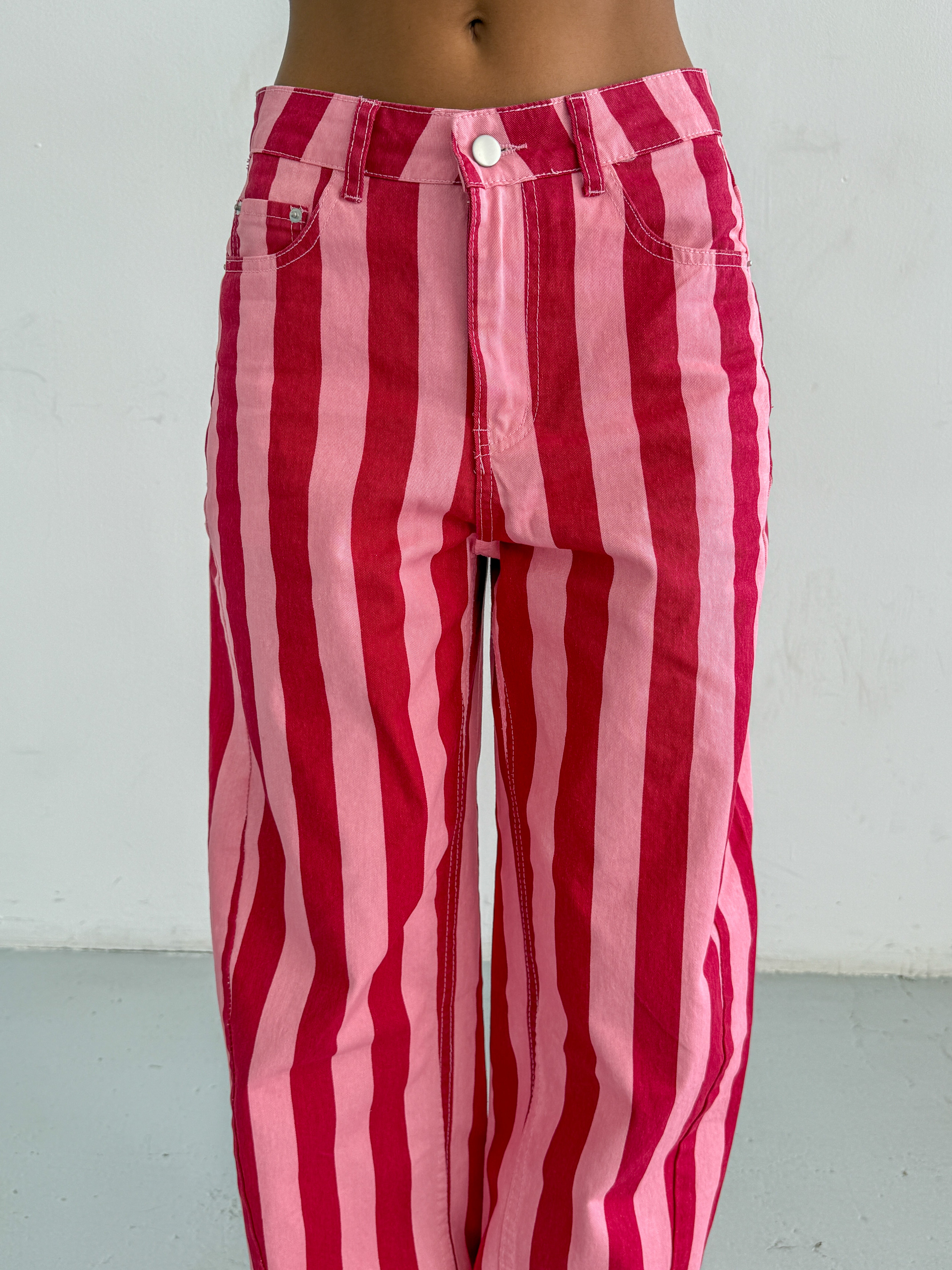 PINK JEANS