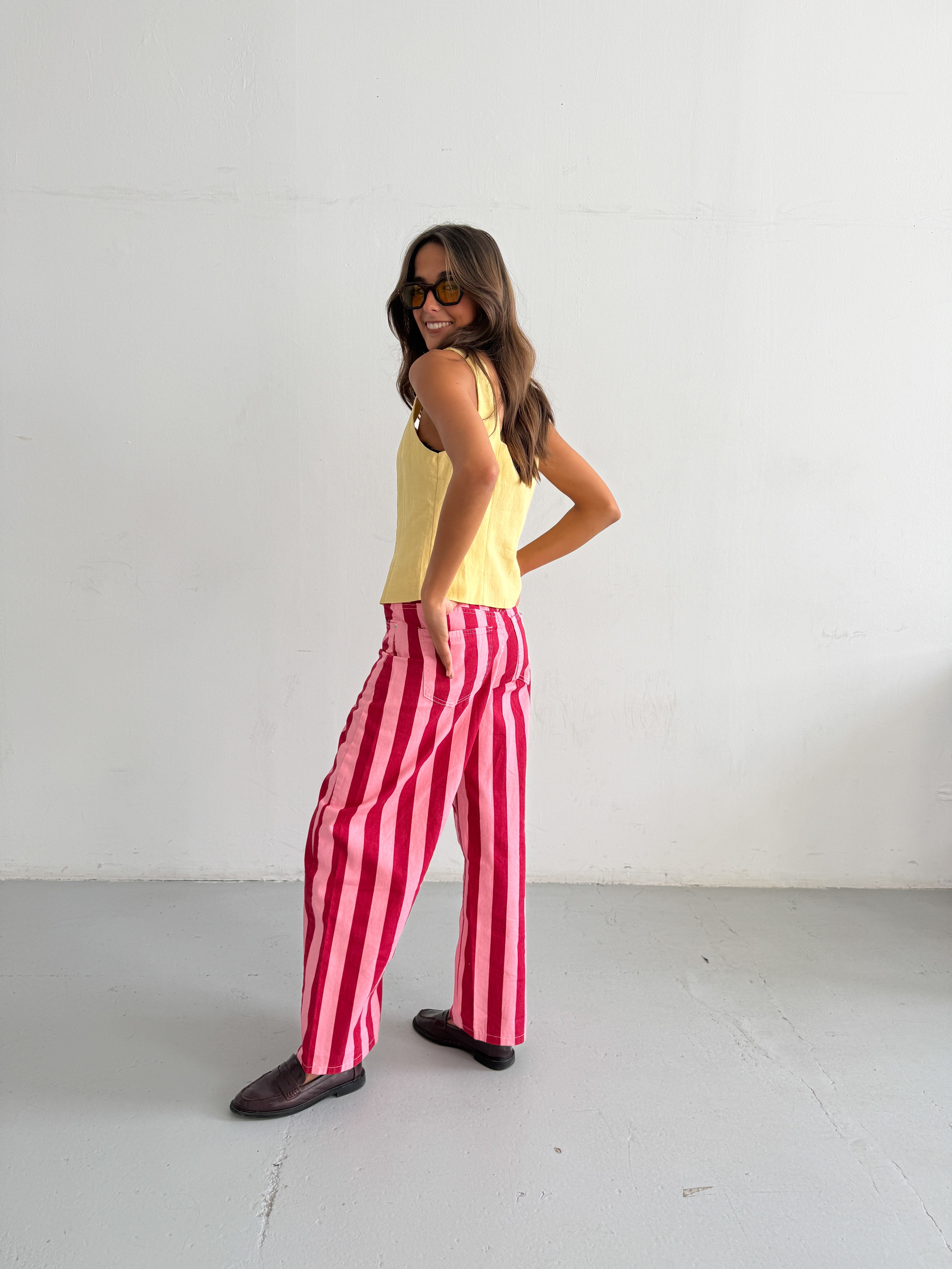 PINK JEANS
