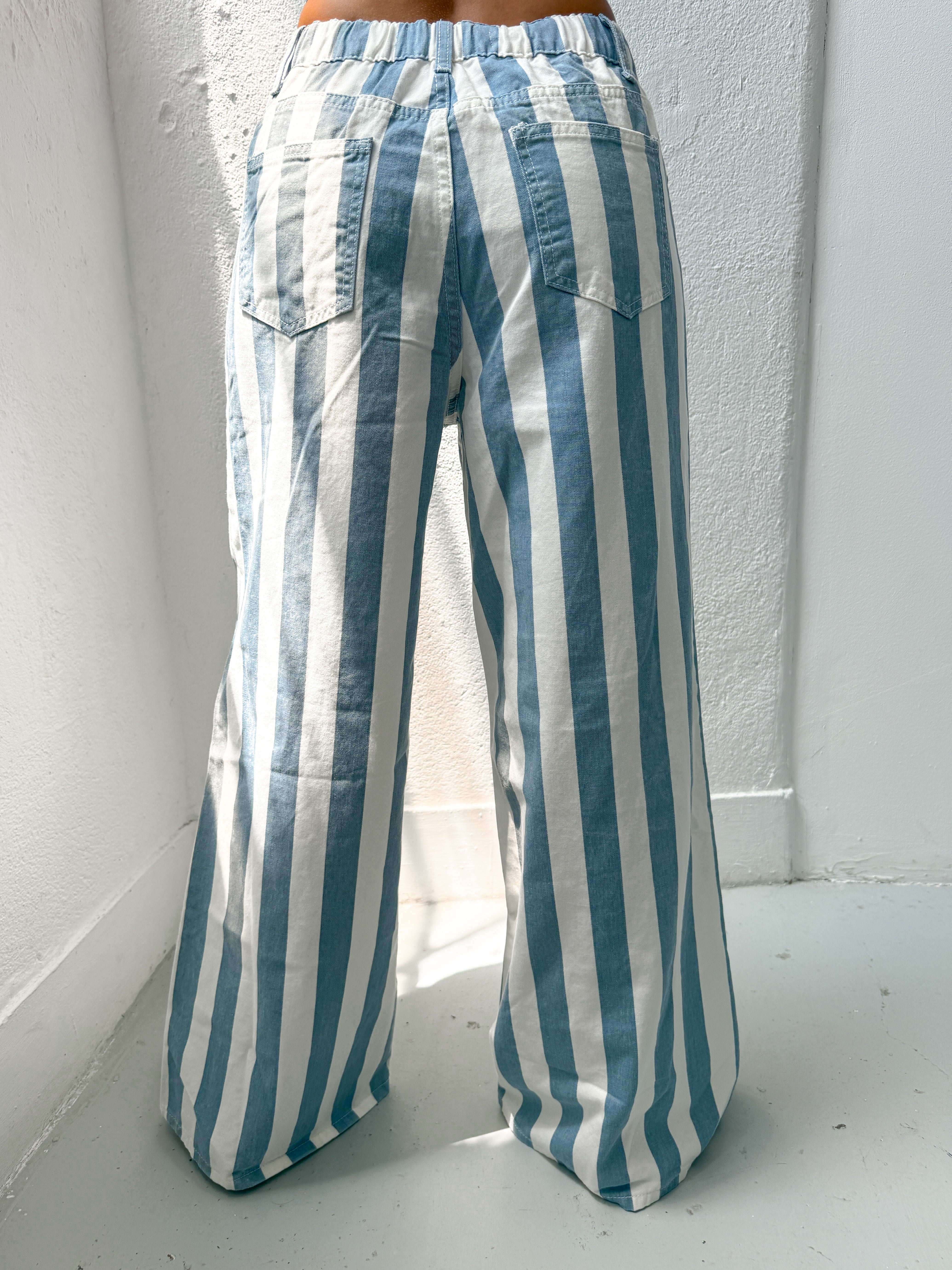 BLUE WHITE STRIPES JEANS
