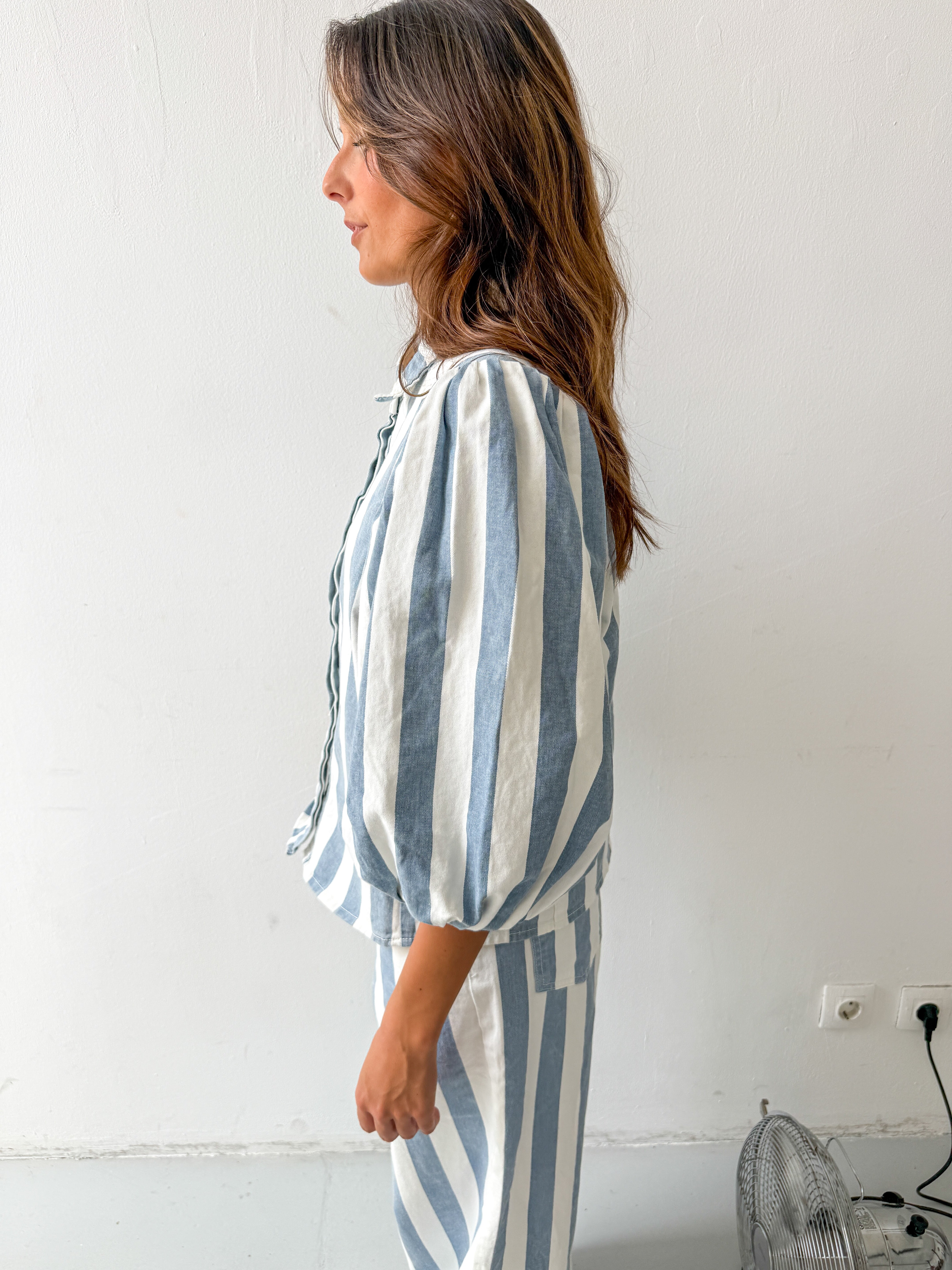 BLUE WHITE STRIPES JACKET
