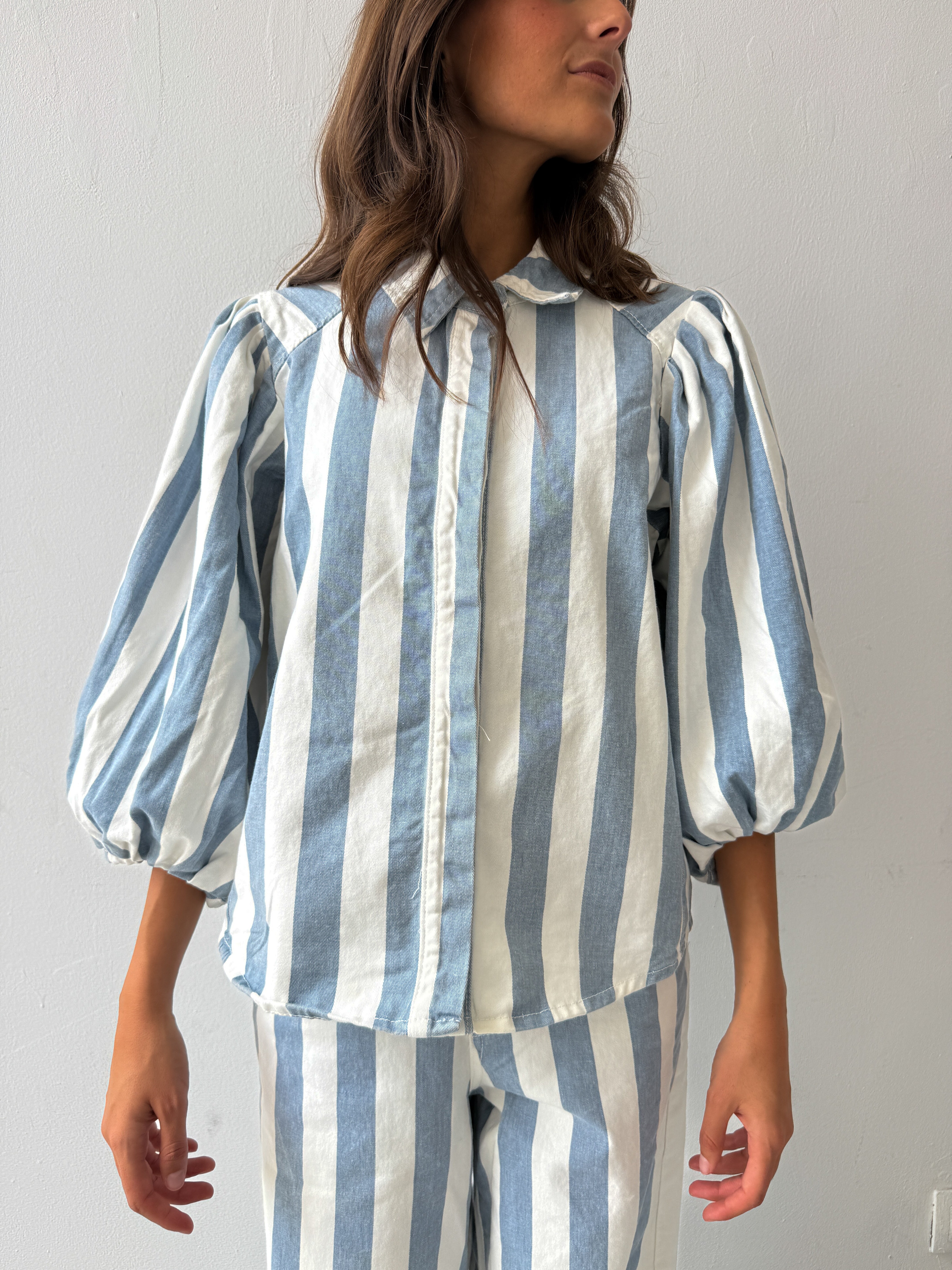BLUE WHITE STRIPES JACKET