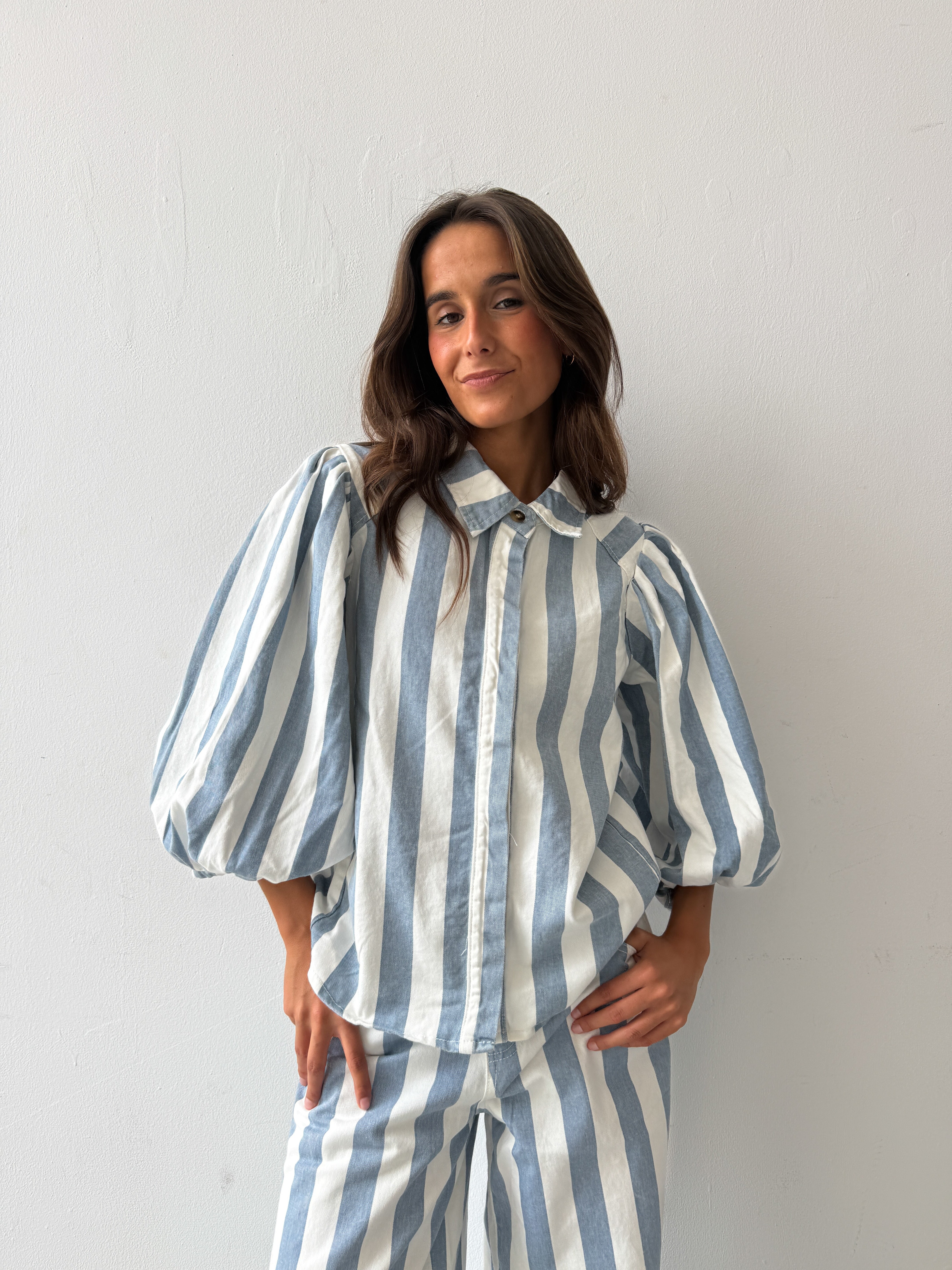 BLUE WHITE STRIPES JACKET